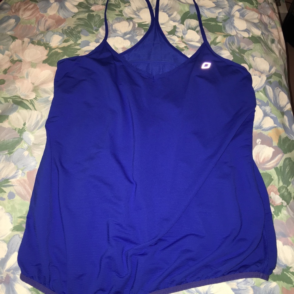 lorna jane tank, size M